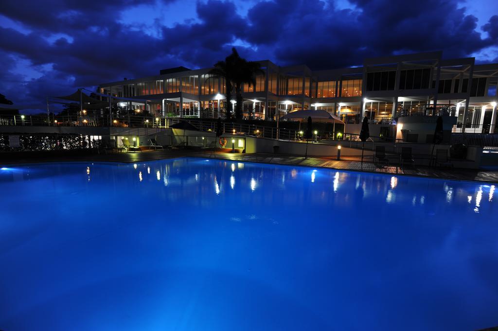 Absolute Beachfront Opal Cove Resort Korora Exteriér fotografie